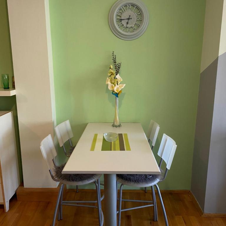 Apartment Vila Jezero - Apartman sa Pogledom na Planinu - 9