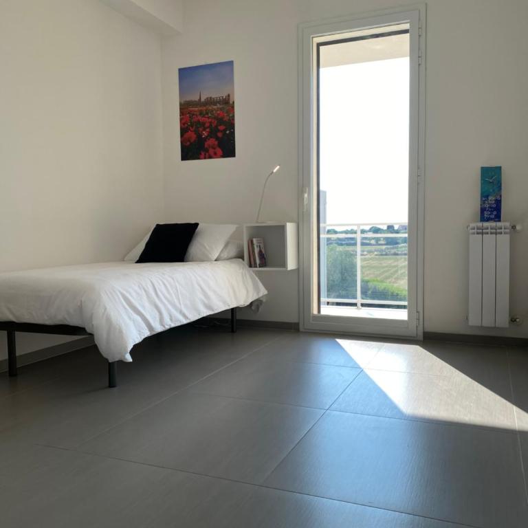 Casa Rogos - Single Room with Private Bathroom - 1