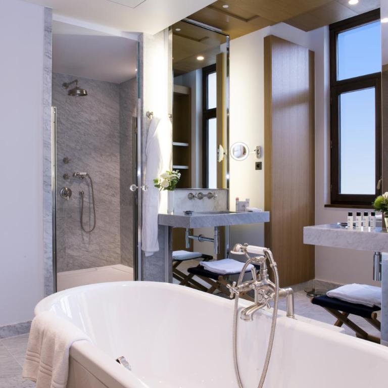 Hôtel Royal - Suite - Vue sur Parc - 1