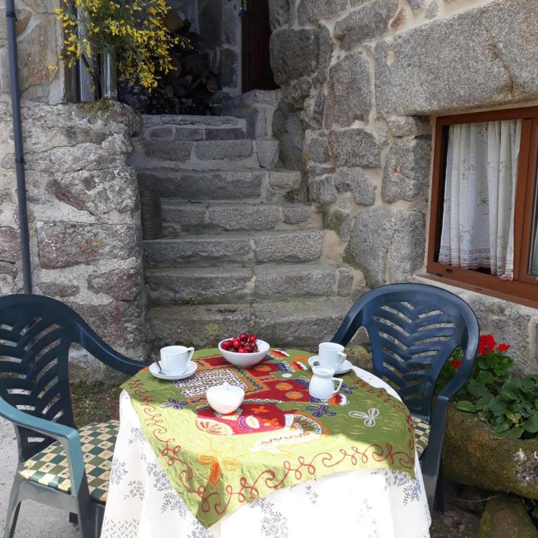 Casa de pueblo en San Estevo Ribas de Sil - Three-Bedroom House - 1