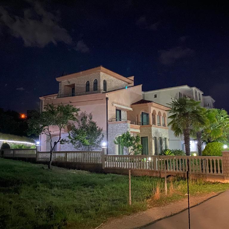 Luxury Villa Ulcinj - Deluks Apartman - 20