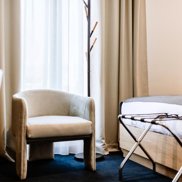Hotel Septembar - Double Room - 6