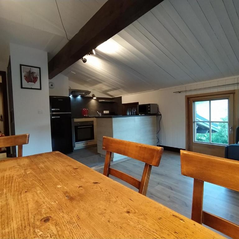 Chalet Appart'Hôtel l'Eau Vive - Apartment - 6