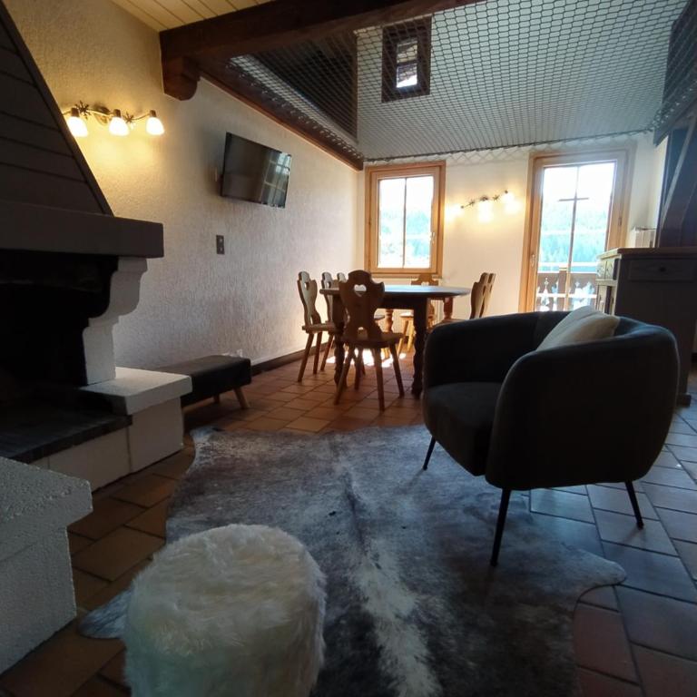 Chalet Appart'Hôtel l'Eau Vive - Apartment - 6