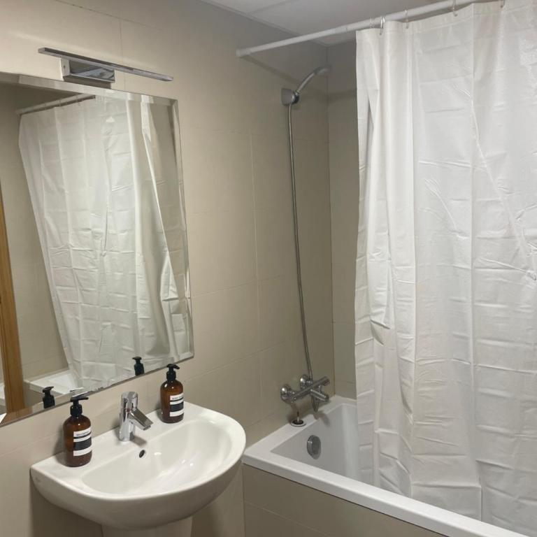 GES Homes - Apartamento de 2 dormitorios - 16