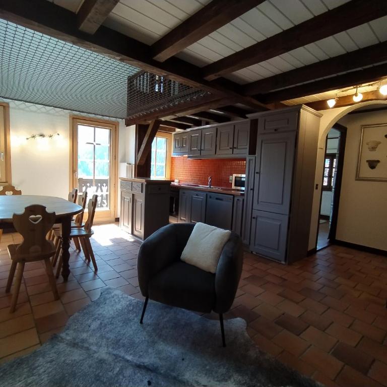 Chalet Appart'Hôtel l'Eau Vive - Apartment - 8
