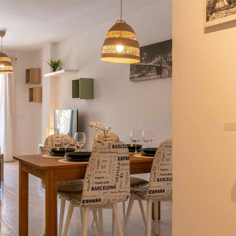 Moderno y céntrico apartamento en Plaza de España - Apartamento de 2 dormitorios - 13