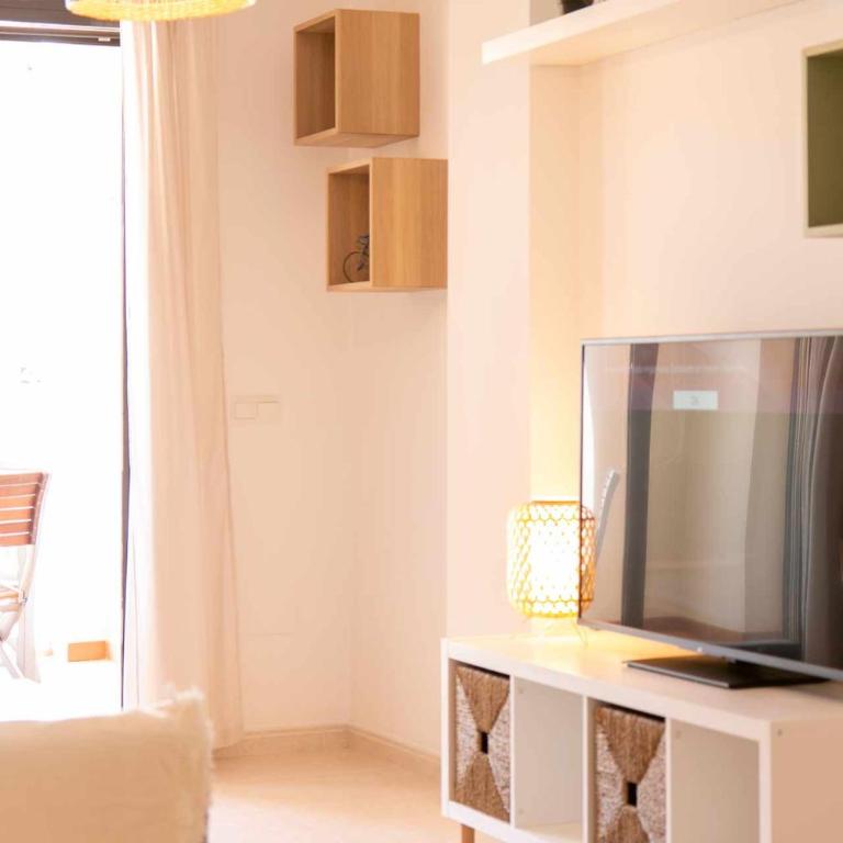 Moderno y céntrico apartamento en Plaza de España - Apartamento de 2 dormitorios - 18