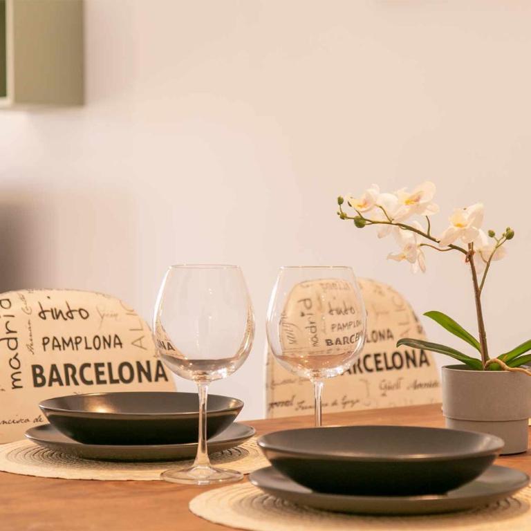 Moderno y céntrico apartamento en Plaza de España - Apartamento de 2 dormitorios - 15