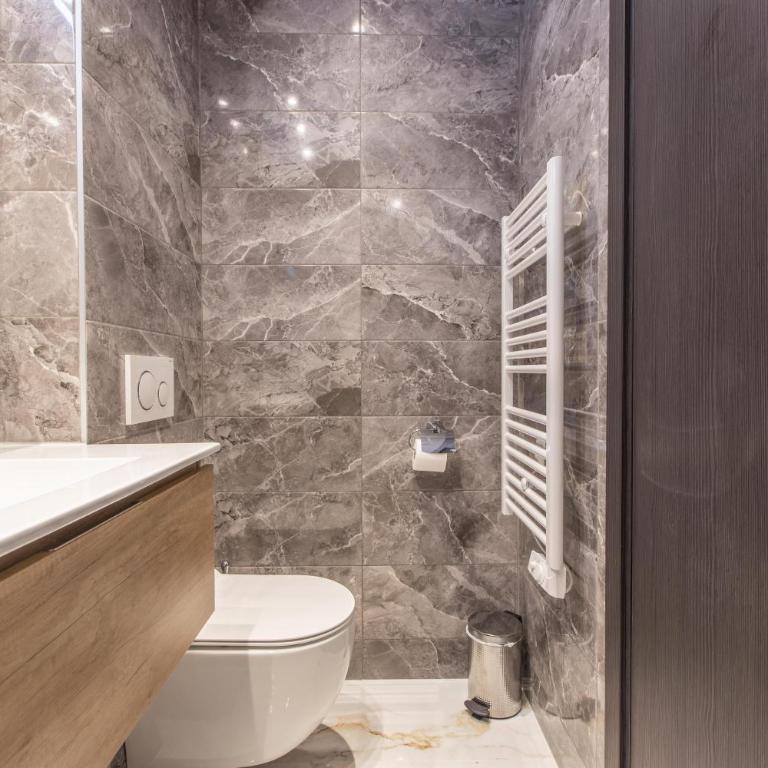 Résidence Topaze - Central - Luxurious - 50m Croisette Palais - LRA CANNES - TURQUOISE - One-Bedroom Apartment - 8