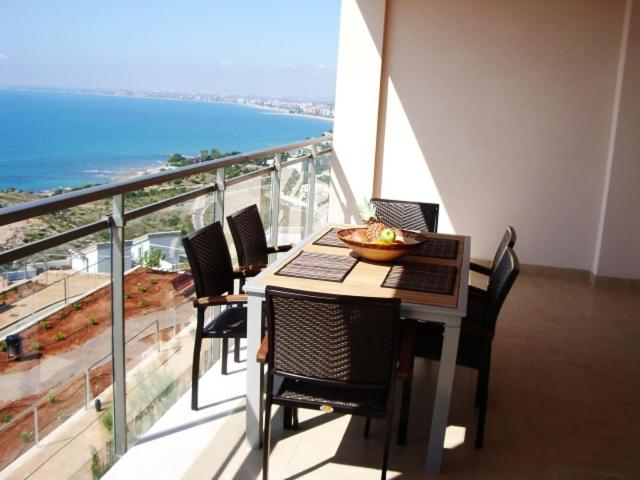 LUJOSO ATICO-DUPLEX FRENTE AL MAR - Apartamento de 3 dormitorios - 8