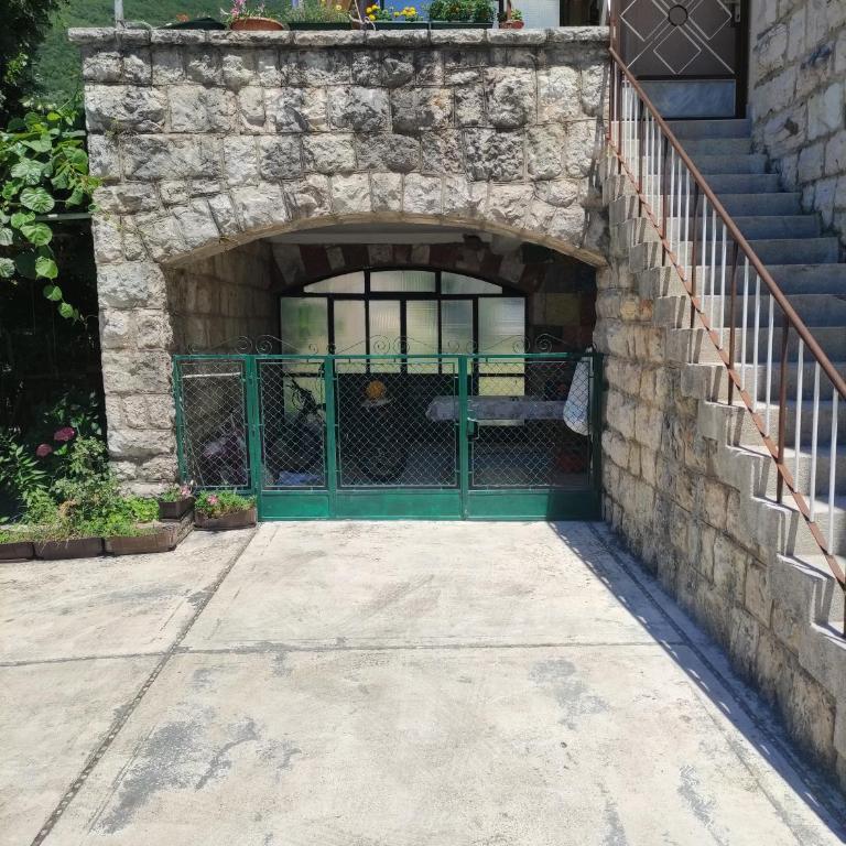 Apartment Mia Kumbor -Wi Fi - One-Bedroom Apartment - 6