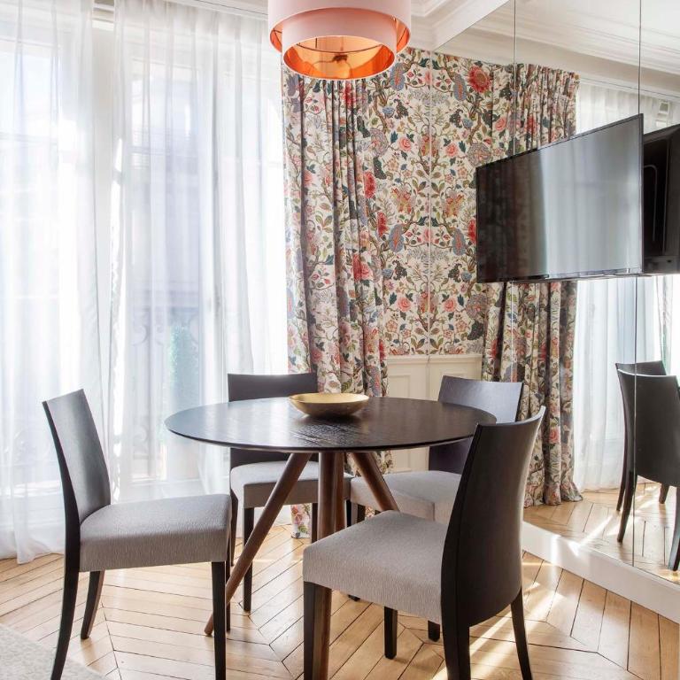 LE BEAU MARAIS - Luxury Apartments, AIR COND, LIFT - Deluxe Queen One-Bedroom TOURMALINE - 5