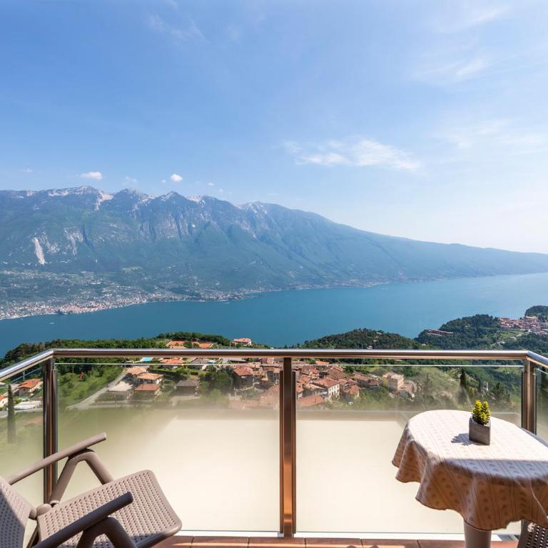 Hotel Pineta Campi - Camera Matrimoniale con Vista Lago - 4