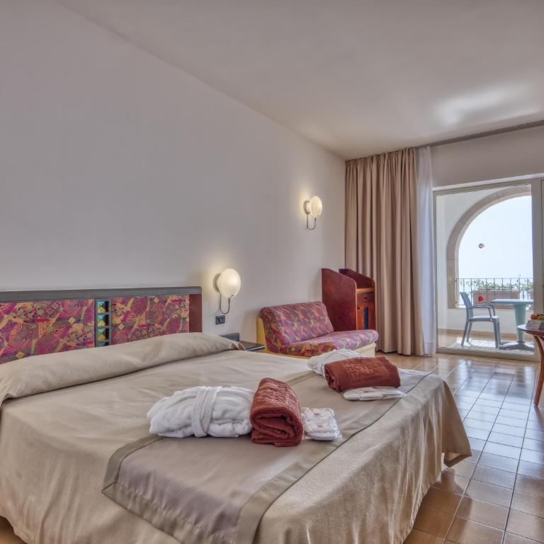 Hotel Olimpo le Terrazze - Camera Matrimoniale/Doppia con Letti Singoli con Balcone e Vista Mare - 13
