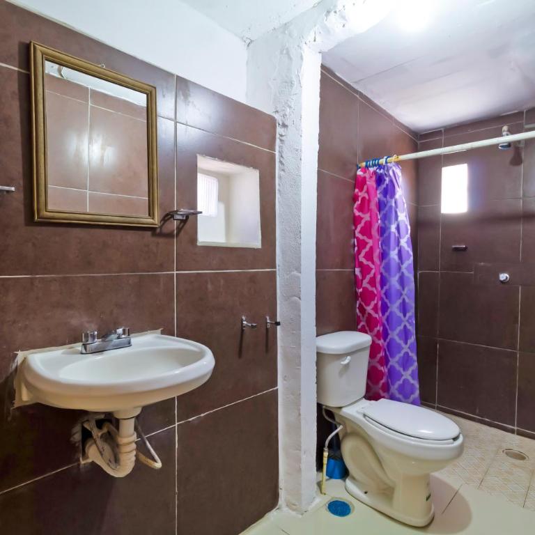 OYO Hotel Punta Guadalupe, San Cristóbal de las Casas - Standard Quadruple - 9