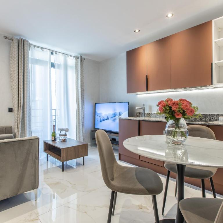 Résidence Topaze - Central - Luxurious - 50m Croisette Palais - LRA CANNES - JADE - Two-Bedroom Apartment - 4