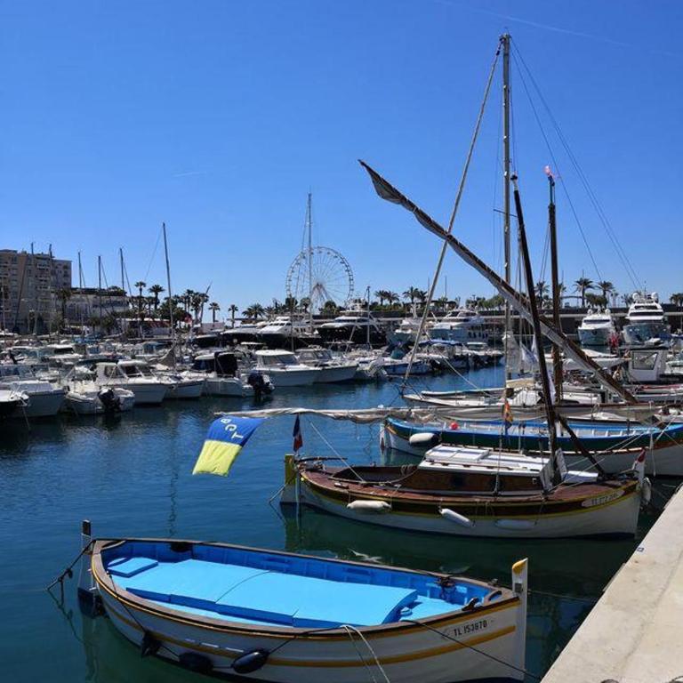 BOULOURIS, Grand Studio 2 à 4 personnes à 5min à pied des plages - Appartement 1 Chambre - 25