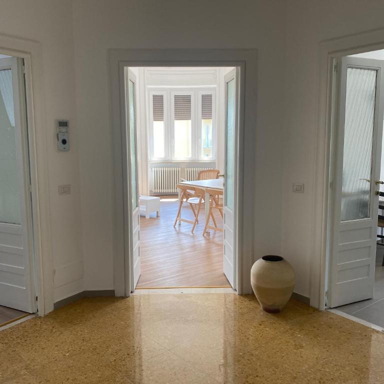 SUNNY Central bright apt, historical living Matera - One-Bedroom Apartment - 27