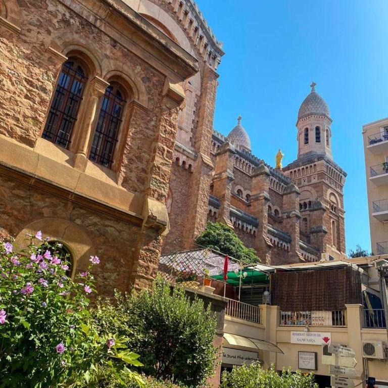BOULOURIS - Grand 3 pièces 5 personnes avec terrasse à 5min à pied des plages - Appartement 2 Chambres - 25