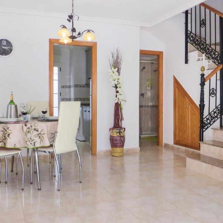 Beautiful Home In Torrevieja With Wifi - Casa Vacacional de 3 dormitorios - 11