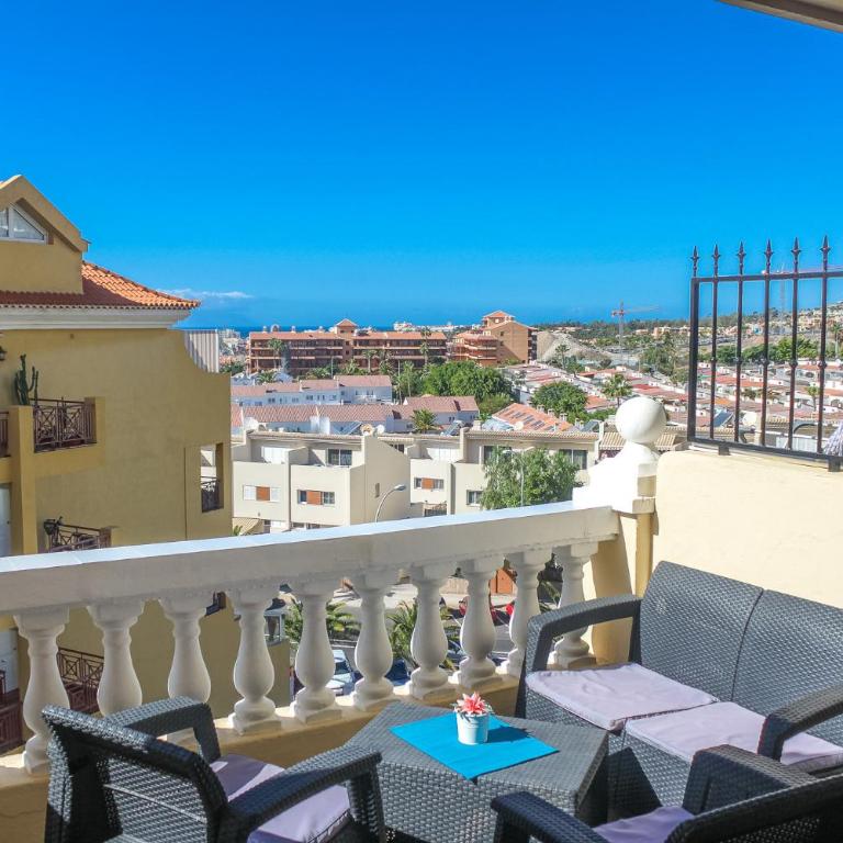 Castle Harbour Phoebe's Flat Los Cristianos by LoveTenerife - Apartamento de 1 dormitorio - 1