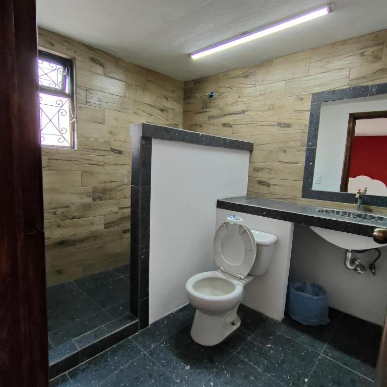 Hotel Hacienda Morales. - Superior Quadruple Room - 2