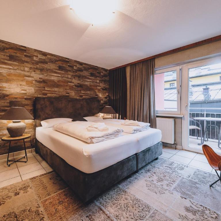 Alpine City Living by we rent, SUMMERCARD INCLUDED - Deluxe Apartment - 2