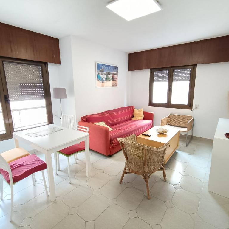Primera línea paseo principal - Apartamento - 2
