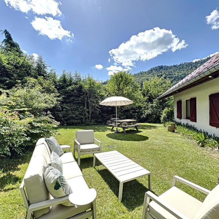 LES CIMES BLANCHES CLEDICIHOME Chalet 10 pers SPA & Grand terrain 4 MINUTES DES PISTES - Chalet - 4