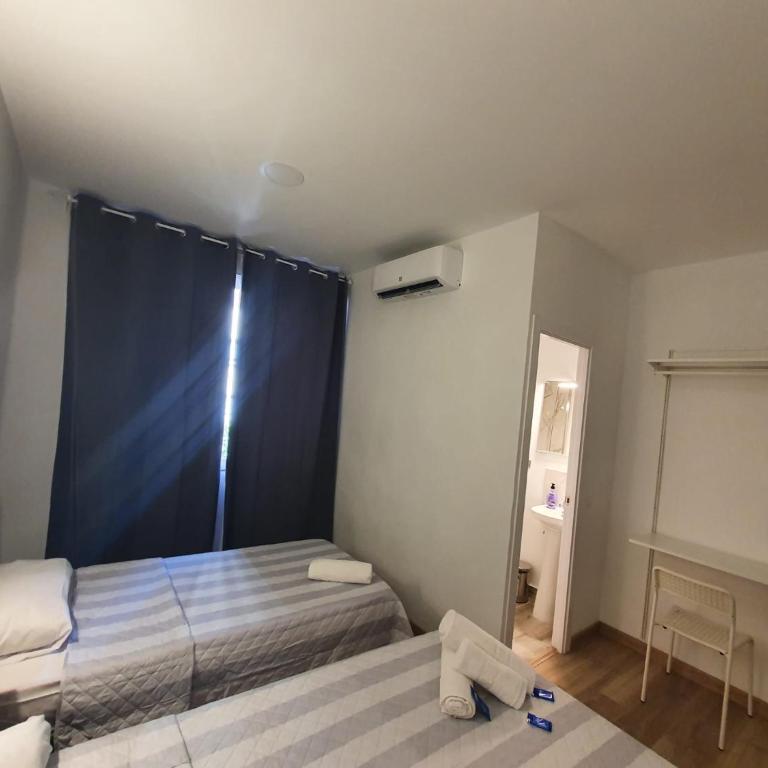 Hostal Vara Madrid - Family Room - 6