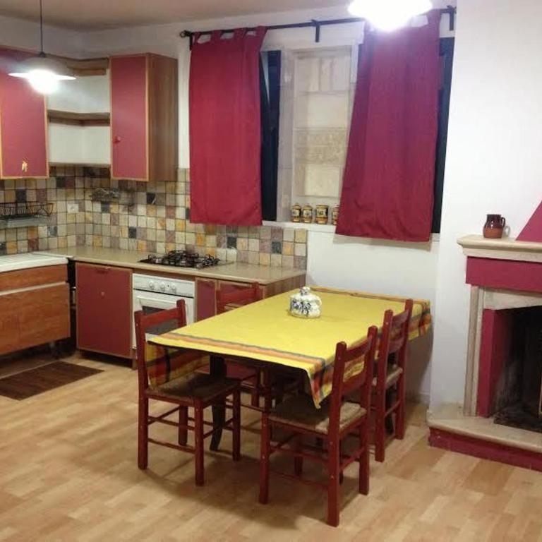 Relais Villa Lucia - Three-Bedroom Apartment - 1