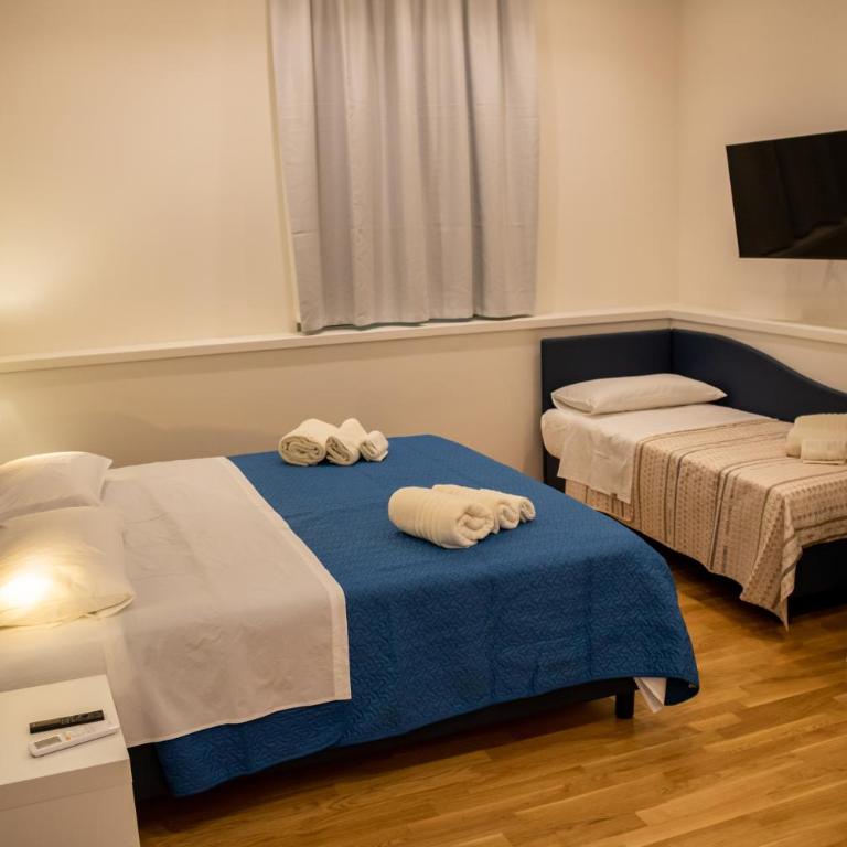 Beauty House Via Veneto - Triple Room with Private Bathroom - 1