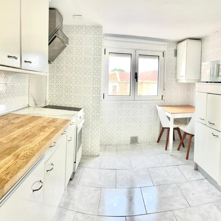 CORAZON DE GIJON, A 1 MIN DE PLAYA, BARES Y PUERTO - Apartamento de 1 dormitorio - 7