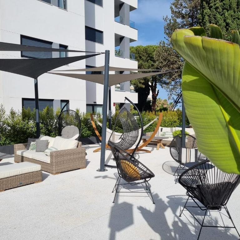 New build modern ap 4 min walk to the beach and Marbella old town - Apartamento de 2 dormitorios - 32