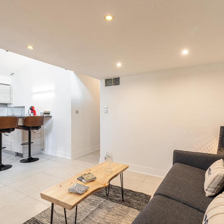 Superbe appartement en plein centre du vieil Antibes - Appartement 1 Chambre - 25