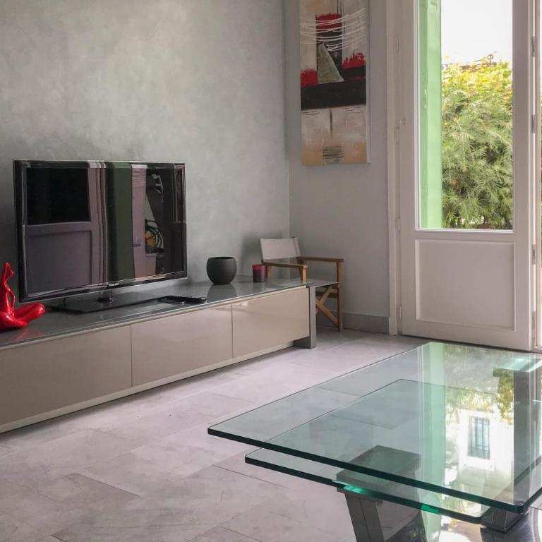 Charming townhouse with garden in the City of Love - Maison de Vacances - 4