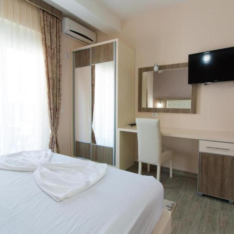 A3 Apartments Villa - Dvokrevetna Soba sa Bračnim Krevetom (Queen-size) i Balkonom - 7