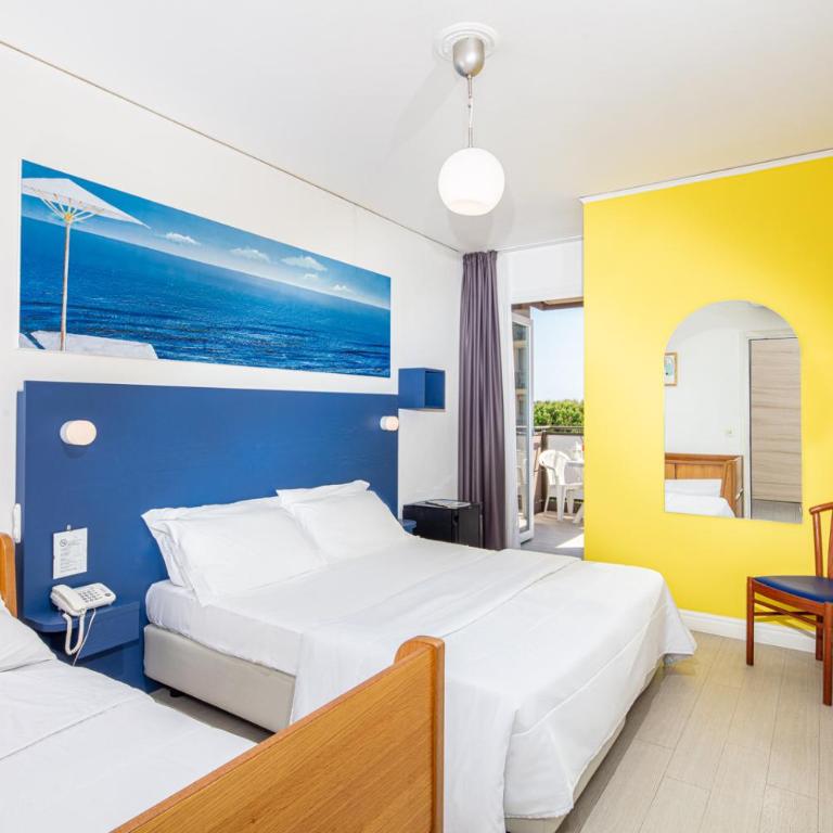 Hotel Alexander - Camera Tripla - 1