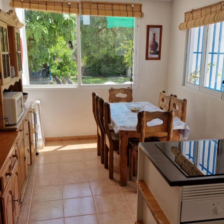 House with exclusive pool and garden 7 min walk from the beach and the center - Casa - 35