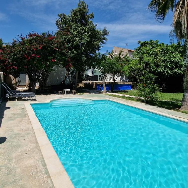 House with exclusive pool and garden 7 min walk from the beach and the center - Casa - 4
