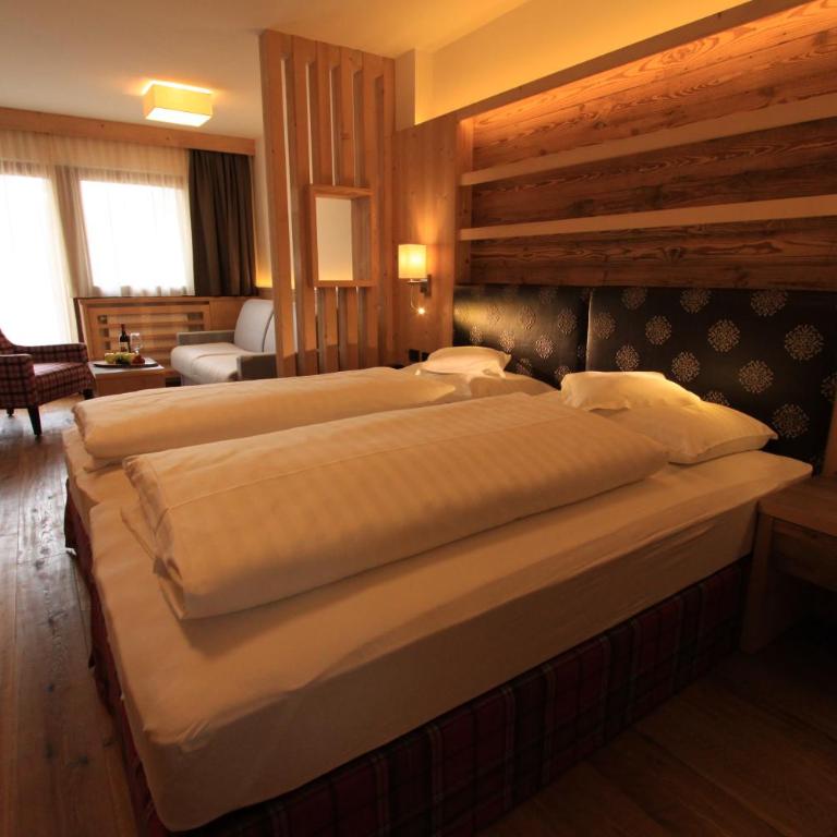 Dolasilla Mountain Panoramic Wellness Hotel - Junior Suite - 2