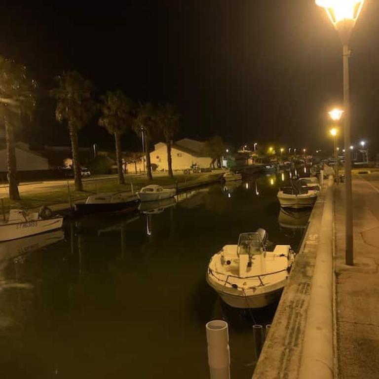 Résidence de bien être avec piscine et Jaccuzi à 2 pas de la plage et du centre ville - Appartement - Rez-de-Chaussée - 7