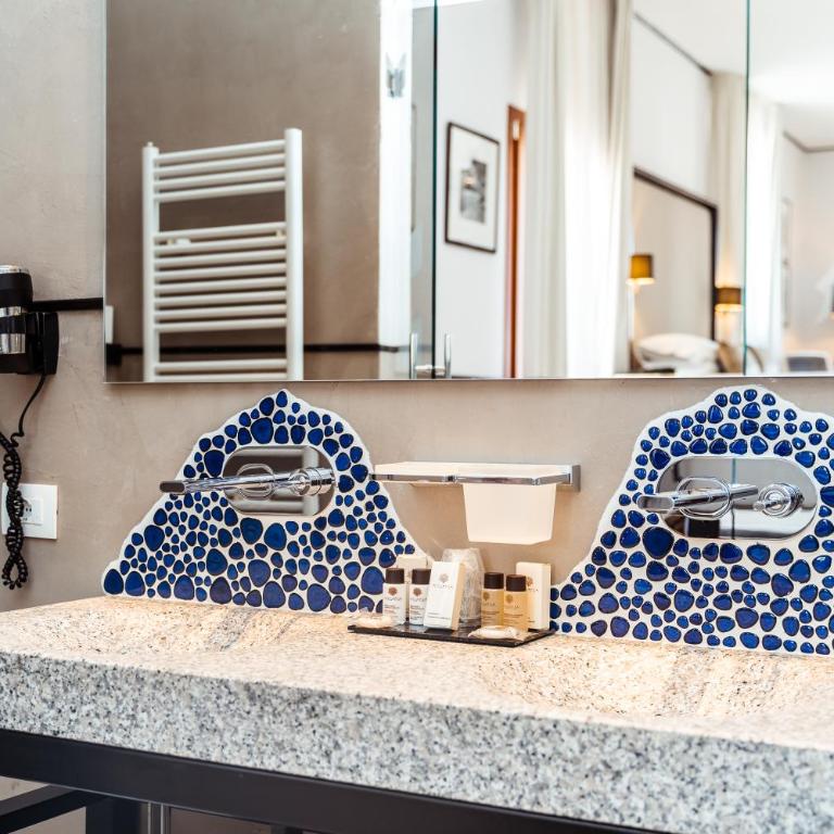 La Locanda Del Conte Mameli - Boutique Hotel & Suite SPA - Suite Queen con Vasca Idromassaggio - 11