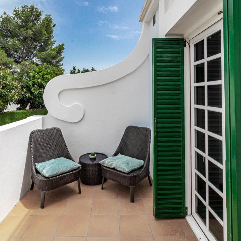 Charming and Modern 3-Bedroom Duplex in Aloha Pueblo with Mountain Views - Casa Unifamiliar de 3 dormitorios - 42