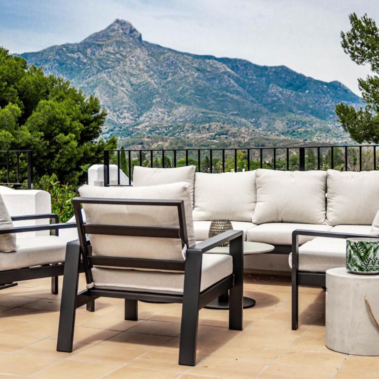 Charming and Modern 3-Bedroom Duplex in Aloha Pueblo with Mountain Views - Casa Unifamiliar de 3 dormitorios - 45