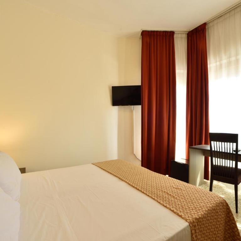 Hotel Diano Marina Mhotelsgroup - Habitación Doble Deluxe - 1 o 2 camas - 1