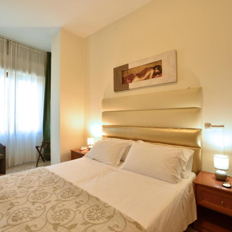 Hotel Diano Marina Mhotelsgroup - Habitación Doble con baño privado - 9