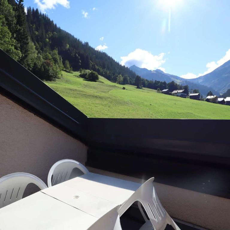 Duplex ensoleillé 40m² pour 4 pers. - Loggia, Wifi, proche commerces et navette enfants - Apartment mit 1 Schlafzimmer - 3