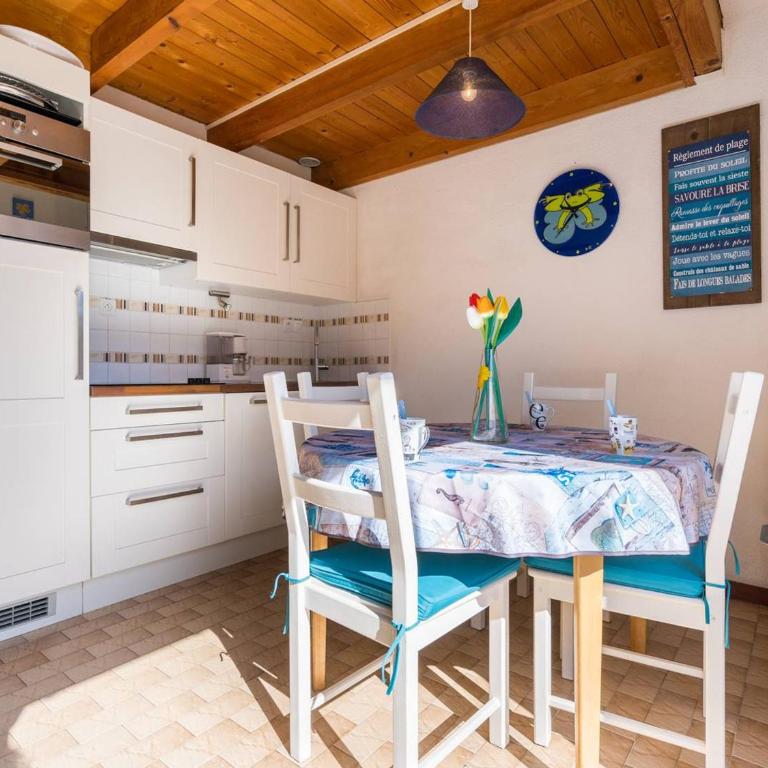 Carnac : Maison calme 2 pièces, 4 pers, Wifi, Animaux admis - FR-1-477-106 - Villa - 5